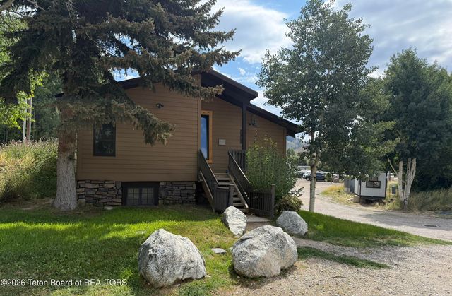 655 DEER Drive, Jackson, WY 83002