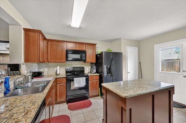1420 Arabella Avenue, Forney, TX 75126
