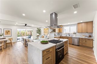 2218 Lewis, Santa Ana, CA 92706