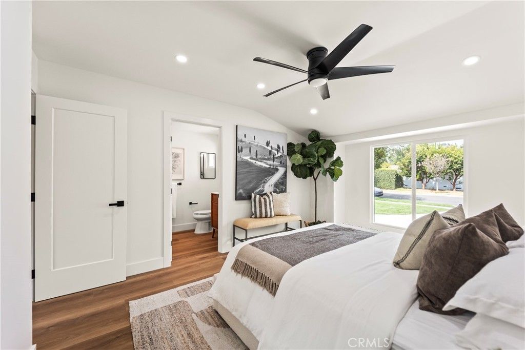 Image 16 of property listing at 2218 Lewis, Santa Ana, CA 92706