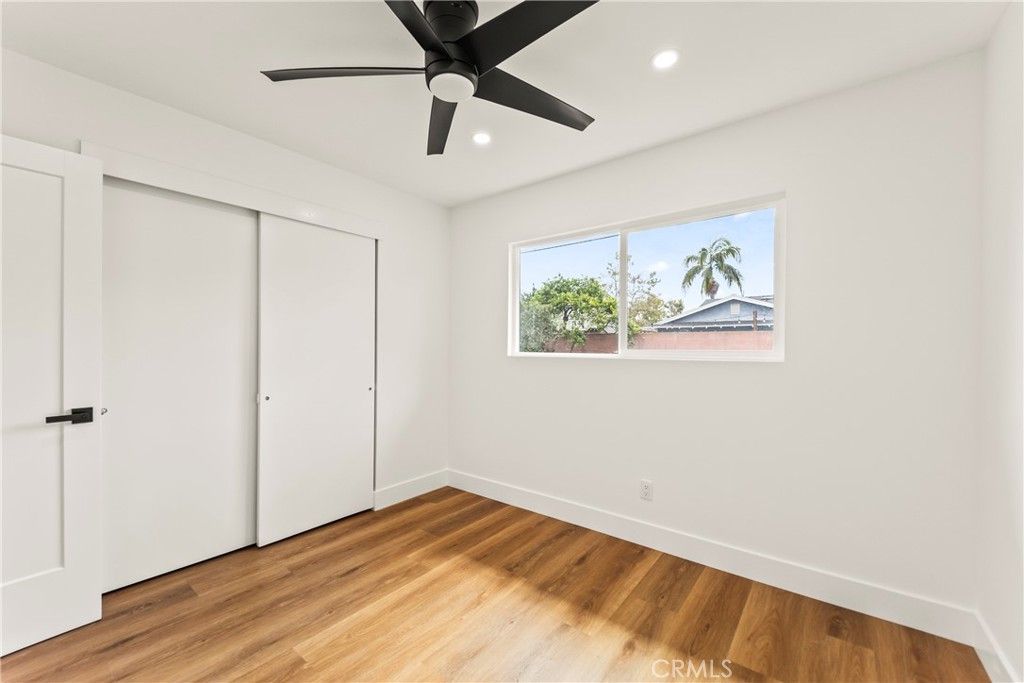 Image 23 of property listing at 2218 Lewis, Santa Ana, CA 92706