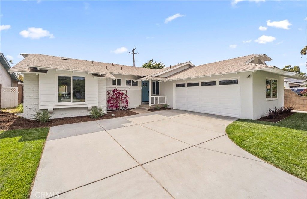 Image 24 of property listing at 2218 Lewis, Santa Ana, CA 92706