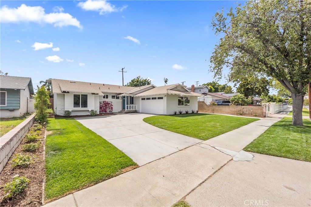 Image 26 of property listing at 2218 Lewis, Santa Ana, CA 92706