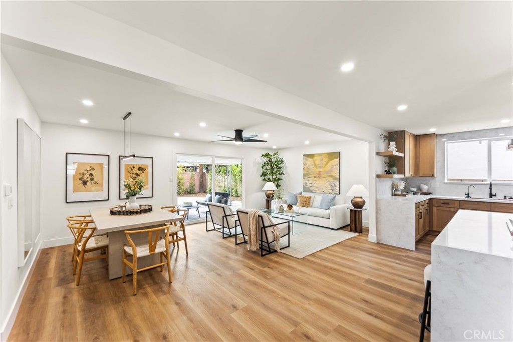 Image 5 of property listing at 2218 Lewis, Santa Ana, CA 92706