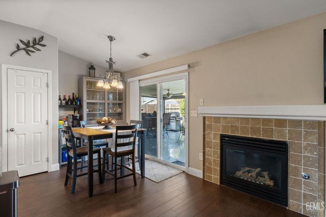 12414 Lavina Avenue, Bakersfield, CA 93312