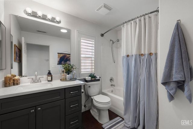 12414 Lavina Avenue, Bakersfield, CA 93312