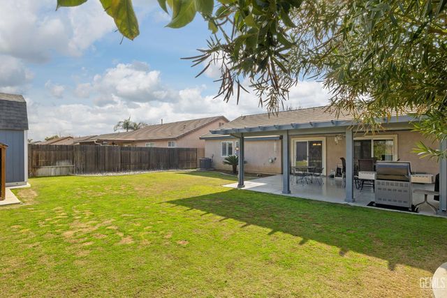 12414 Lavina Avenue, Bakersfield, CA 93312