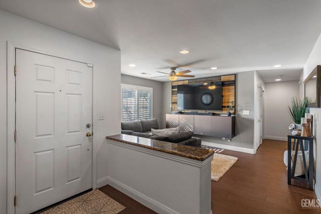 12414 Lavina Avenue, Bakersfield, CA 93312