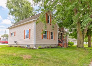 8427 State Road, Millington, MI 48746