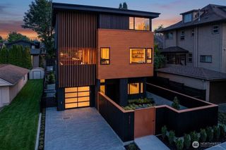 311 NE 59th Street, Seattle, WA 98105