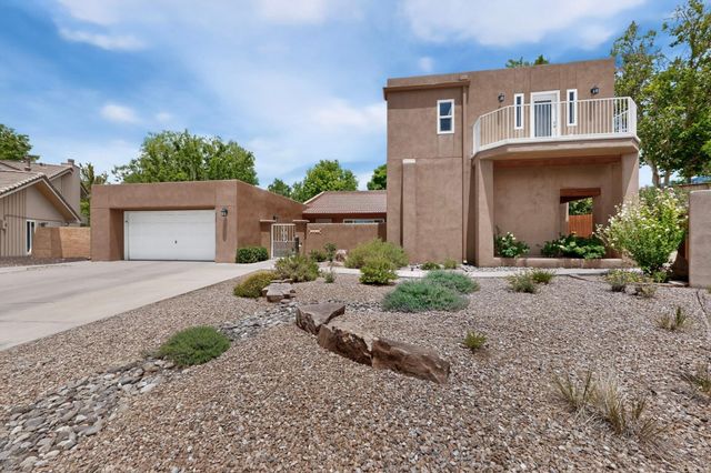 5912 Canyon Crest Place NE, Albuquerque, NM 87111