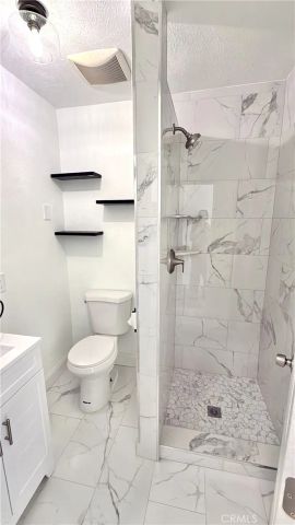 134 W 49th, Los Angeles, CA 90037