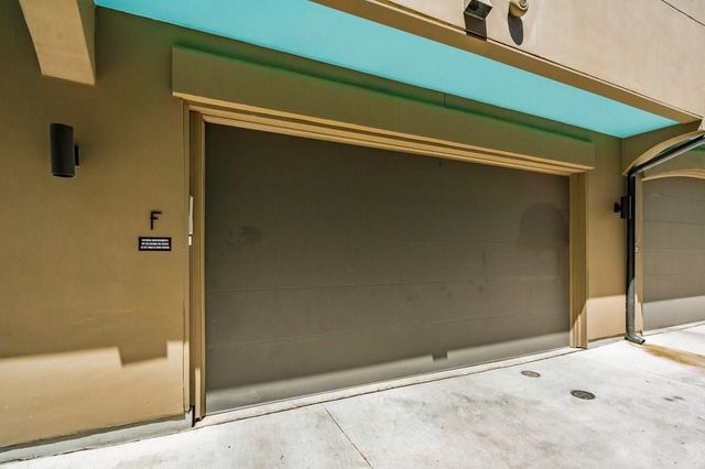 206 E Live Oak ST F, Austin, TX 78704