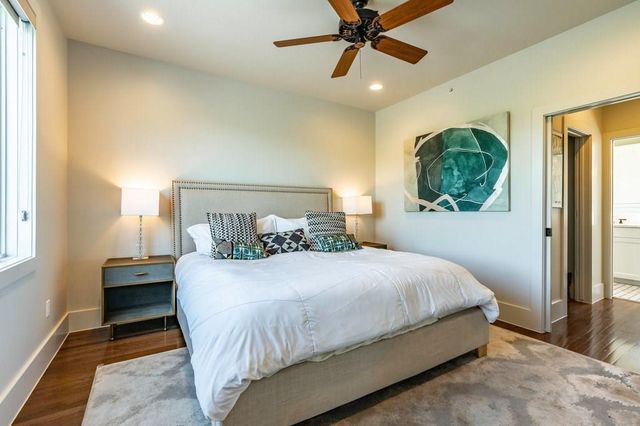 206 E Live Oak ST F, Austin, TX 78704