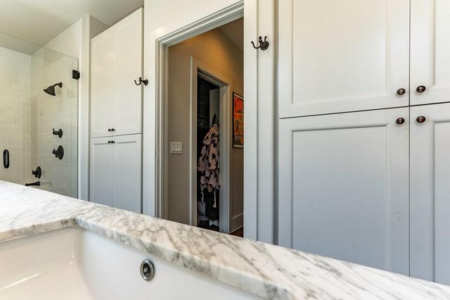 206 E Live Oak ST F, Austin, TX 78704