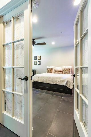 206 E Live Oak ST F, Austin, TX 78704