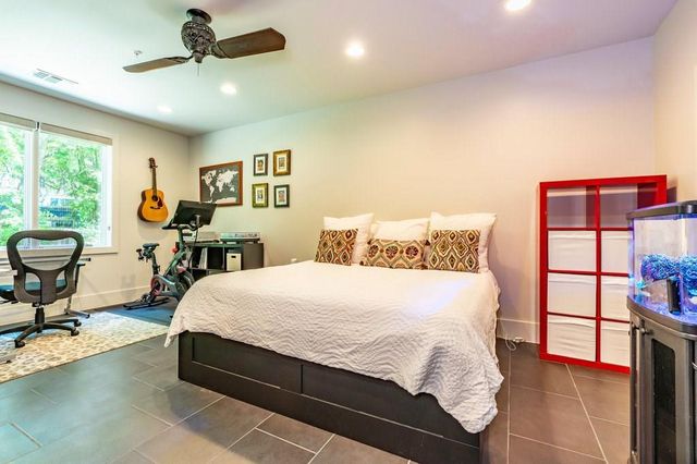 206 E Live Oak ST F, Austin, TX 78704