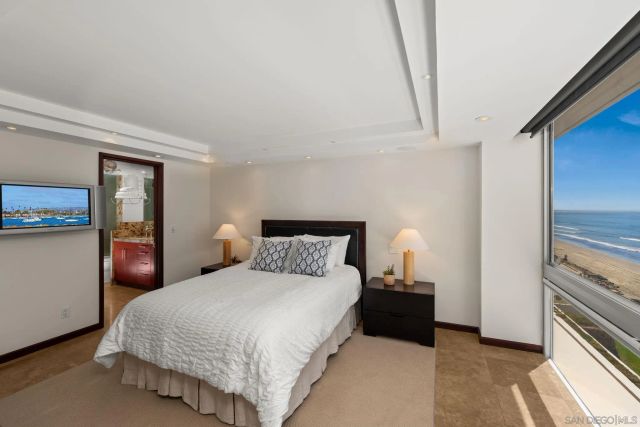 1760 Avenida del Mundo 406, Coronado, CA 92118