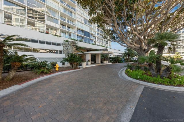 1760 Avenida del Mundo 406, Coronado, CA 92118