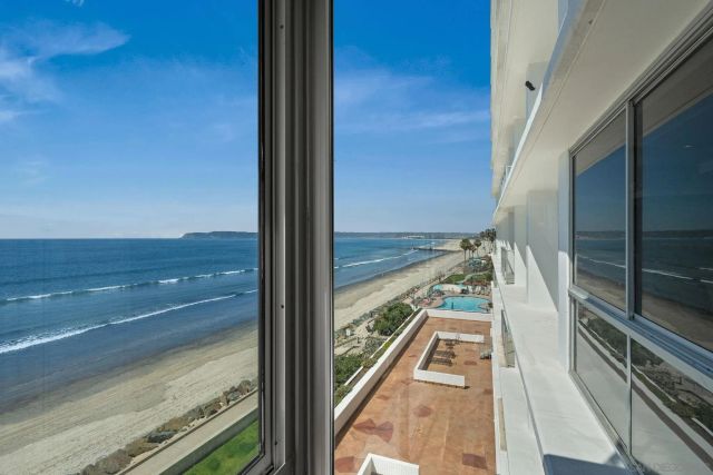 1760 Avenida del Mundo 406, Coronado, CA 92118