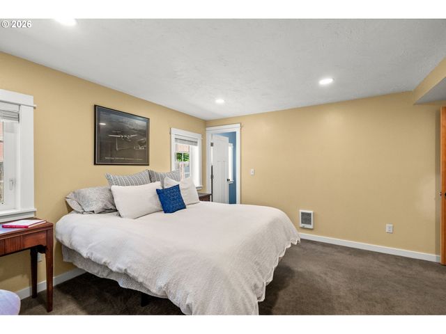 175 BUSHNELL Ln, Eugene, OR 97404