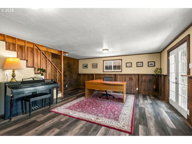 175 BUSHNELL Ln, Eugene, OR 97404