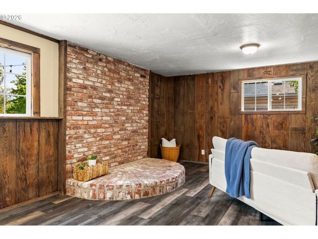 175 BUSHNELL Ln, Eugene, OR 97404