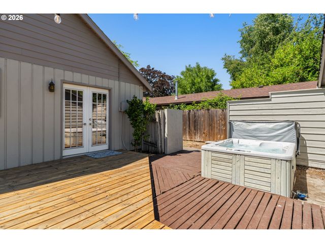 175 BUSHNELL Ln, Eugene, OR 97404