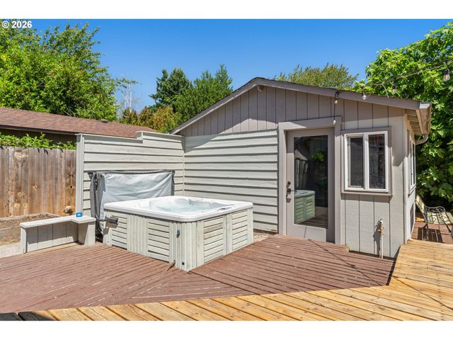 175 BUSHNELL Ln, Eugene, OR 97404