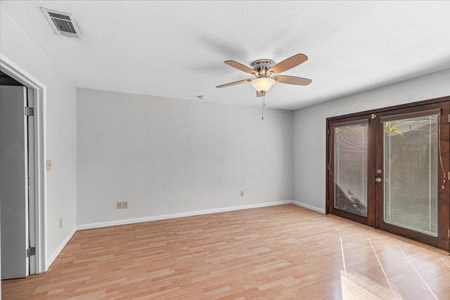 824 Perlette Way, Modesto, CA 95356