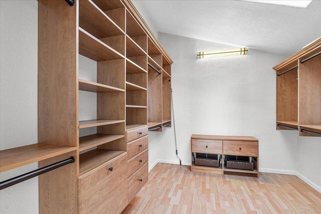 824 Perlette Way, Modesto, CA 95356