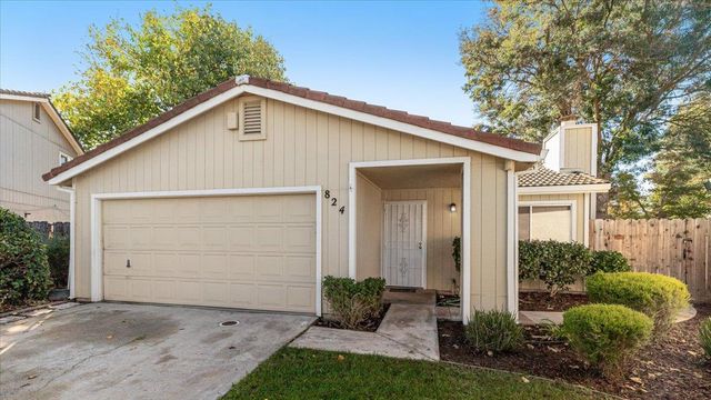 824 Perlette Way, Modesto, CA 95356