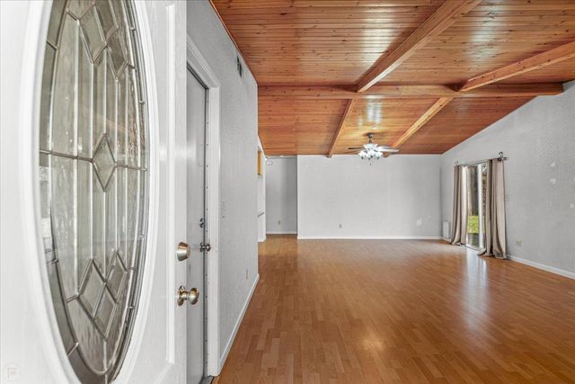 824 Perlette Way, Modesto, CA 95356