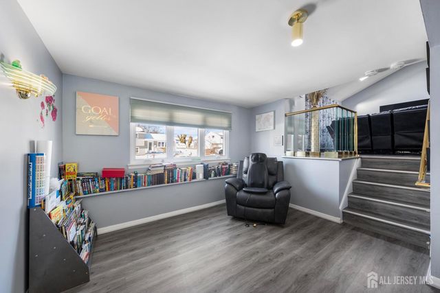 78 Roosevelt Avenue, Colonia, NJ 07067