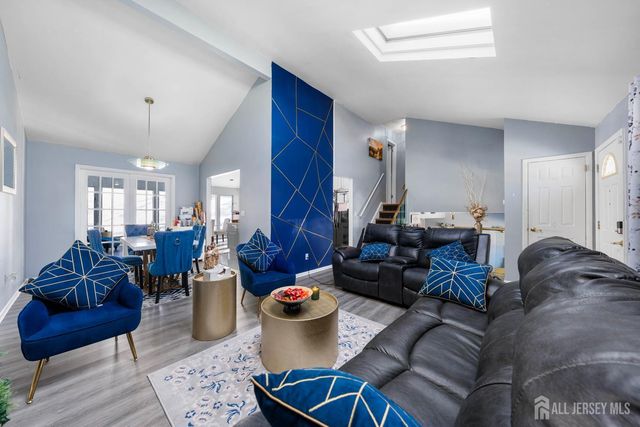 78 Roosevelt Avenue, Colonia, NJ 07067