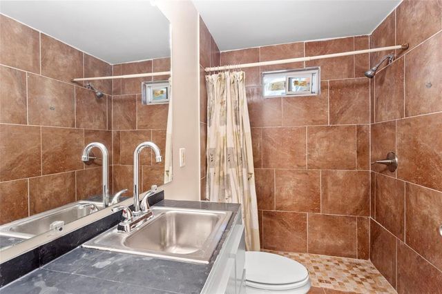 2918 46th Street, Dickinson, TX 77539