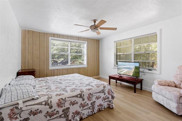 2918 46th Street, Dickinson, TX 77539
