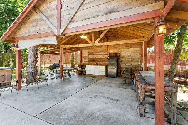 2918 46th Street, Dickinson, TX 77539