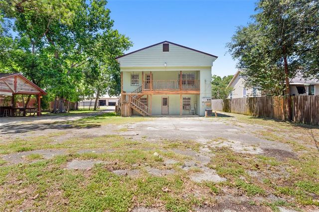 2918 46th Street, Dickinson, TX 77539