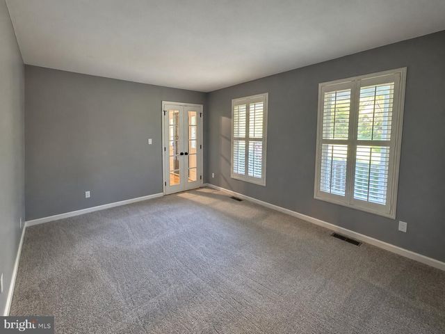 31 RADCLIFFE DR, Huntingtown, MD 20639