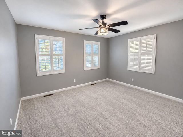 31 RADCLIFFE DR, Huntingtown, MD 20639