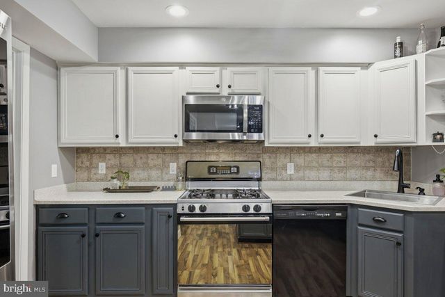 31 RADCLIFFE DR, Huntingtown, MD 20639