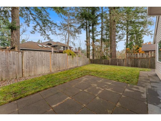 1906 SUNRAY Ct, West Linn, OR 97068