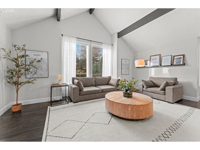 1906 SUNRAY Ct, West Linn, OR 97068