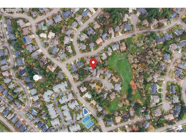 1906 SUNRAY Ct, West Linn, OR 97068