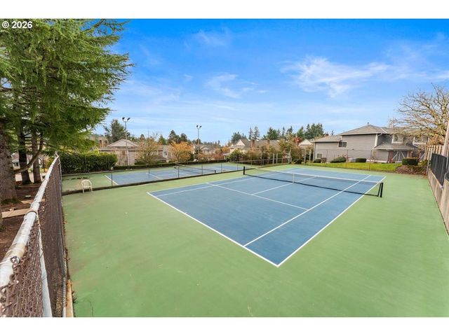 1906 SUNRAY Ct, West Linn, OR 97068