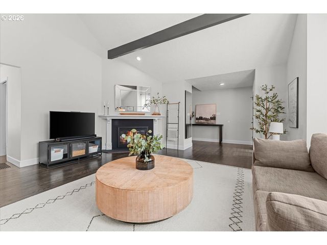 1906 SUNRAY Ct, West Linn, OR 97068