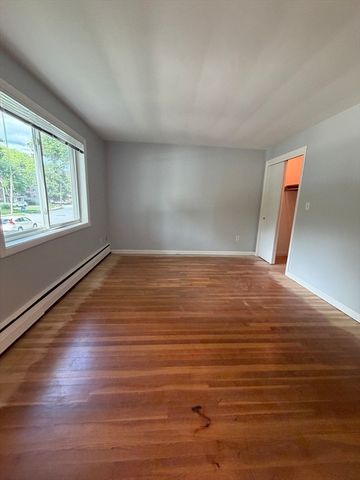 42 Lionel Ave C, Waltham, MA 02452