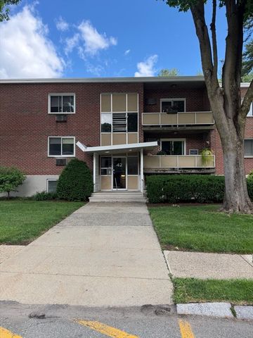 42 Lionel Ave C, Waltham, MA 02452
