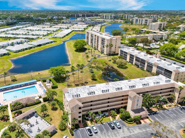 6936 Huntington Lane 303, Delray Beach, FL 33446